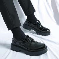 Zapatos de vestir con punta redonda gruesa, suela gruesa, charol antideslizante negro, diseñador informal, lujosos, de negocios, con cara brillante - details 7
