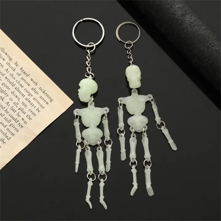Accesorios góticos, joyería de moda coreana de lujo, llavero de esqueleto de calavera Punk, llavero luminoso, llaveros de coche - 1