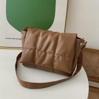 Bolso de hombro de gran capacidad para mujer, bandolera acolchada de diseño de lujo, a la moda, a cuadros, para axila - details 25