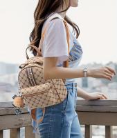 Mochila con estampado de letras para mujer, morral informal de cuero PU para viaje al aire libre - details 0