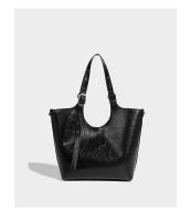 Nueva moda versátil Diablo locomotora remache Tote diseño bandolera bandolera hombres y mujeres - details 12