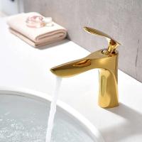 Grifo de baño Grifo mezclador de lavabo de una sola manija de latón cromado dorado Grifos de fregadero frío y caliente montados en cubierta - details 3