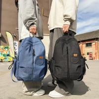 Mochila para deportes al aire libre: moderna mochila vaquera con múltiples compartimentos, cierre de cremallera y bolsillos utilitarios para correr, entrenar y uso informal - details 1