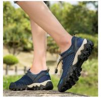 Zapatos deportivos de malla de verano para hombre, zapatos antideslizantes ligeros y transpirables a la moda para montañismo, zapatos informales para correr y viajes al aire libre - details 1