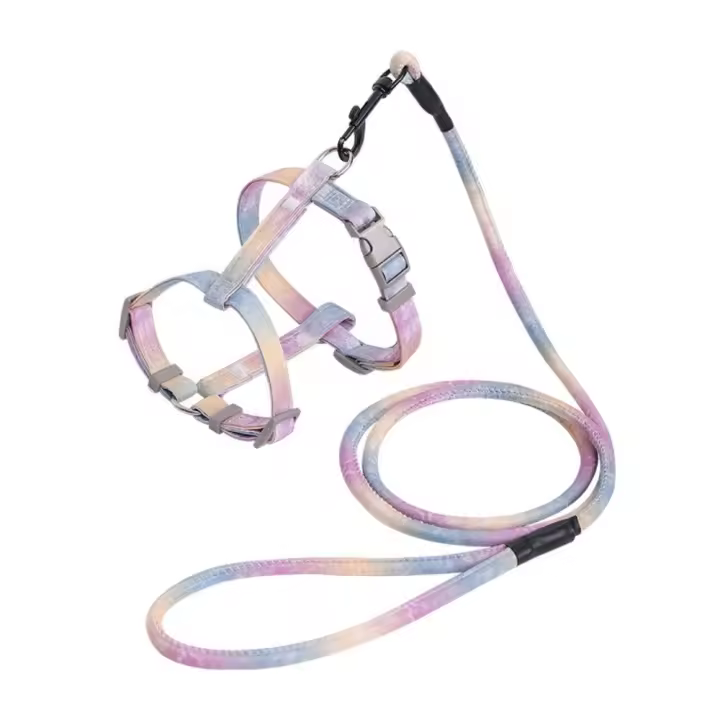 Conjunto de arnés y correa ajustables para gatos, arnés ligero degradado para mascotas, Collar suave con correa para gatitos a prueba de Escape, animales pequeños - 1
