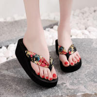 Sandalias de playa para mujer con tacones de cuña antideslizantes y elevados, adecuadas para caminar a diario en la playa. - details 2