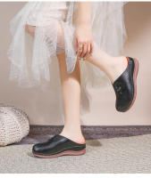 2025 Zapatos de mujer de suela blanda hueca europeos y americanos para pies gordos y anchos, nuevos zapatos de playa Baotou de alta gama de verano para mujer con suelas gruesas y medias pantuflas - details 22