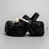 Zapatos de Tacón Alto con Cadena de Perlas de Moda 2025 Estilo de Cuero Falsificado con Patrón de Cuernos Zapatos Casuales para Hombres - details 8