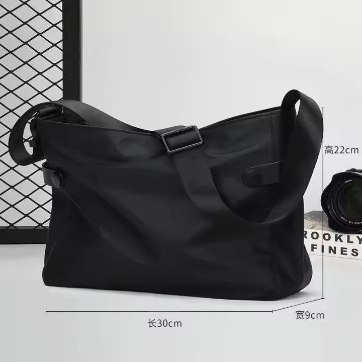 Mochila pequeña para hombre, versión coreana, bolso cruzado informal de gran capacidad, rap de hombro - 1