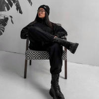 2025 primavera y otoño nueva ropa de mujer moda casual suelta cremallera cuello alto suéter conjunto de dos piezas. - details 22