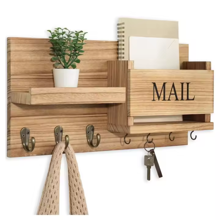 Práctico colgador de llaves de madera montado en la pared, estante de almacenamiento de llaves decorativo rústico, grande con 7 ganchos, soporte para llaves y correo para el hogar - 1