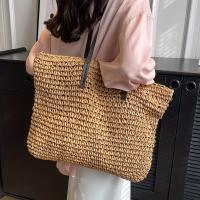 Bolso grande de paja tejido a mano - Bolso de hombro beige elegante con correas negras, espacioso para la playa, vacaciones o uso diario, bolso de playa - details 1