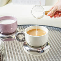Taza de café platillo cerámica de alto valor creativo ins alto sentido con cuchara crema viento donut taza de desayuno de gama alta - details 1