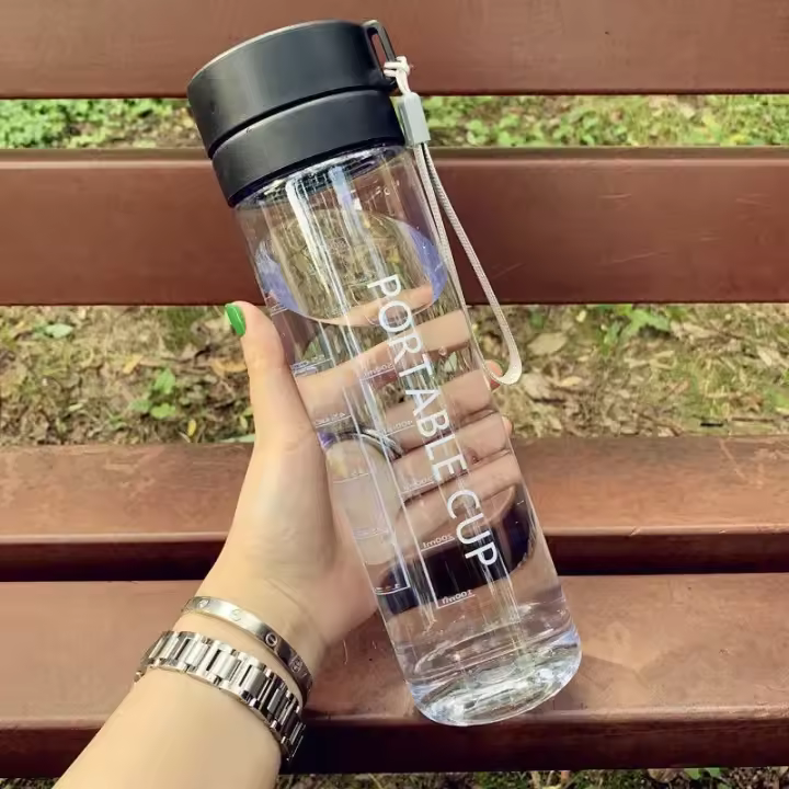 Taza de agua, taza de plástico al por mayor, botella de agua deportiva mate, doble cubierta de alto valor, gran capacidad, masculina y femenina, taza de agua para estudiantes de celebridades de Internet - 1