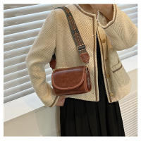 Bolsos cruzados de moda para mujeres, bolso de hombro con tapa de alta capacidad - details 10