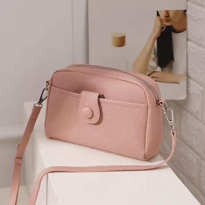 Bolso pequeño de mensajero de moda para mujer 2025, nuevo bolso cuadrado pequeño simple, bolso de hombro versátil de moda. - 1