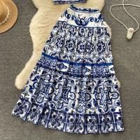 Conjunto de dos piezas a juego para mujer, Top corto con estampado de porcelana azul y blanca, Falda Midi oscilante - details 1