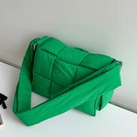 Bolso de Hombro Chic para Mujer Bolso de Mano Tejido con Almohadilla de Nylon - details 0