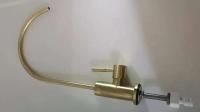 Grifo de Cocina de Acero Inoxidable Montado en la Cubierta Giratorio Agua Fría Puro Oro Plateado - details 3