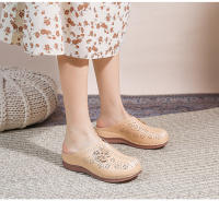 2025 Zapatos de mujer de suela blanda hueca europeos y americanos para pies gordos y anchos, nuevos zapatos de playa Baotou de alta gama de verano para mujer con suelas gruesas y medias pantuflas - details 8