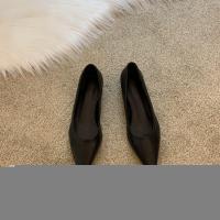 Nuevos zapatos de abuela de cuero suave con tacón bajo y punta estrecha de primavera - details 5
