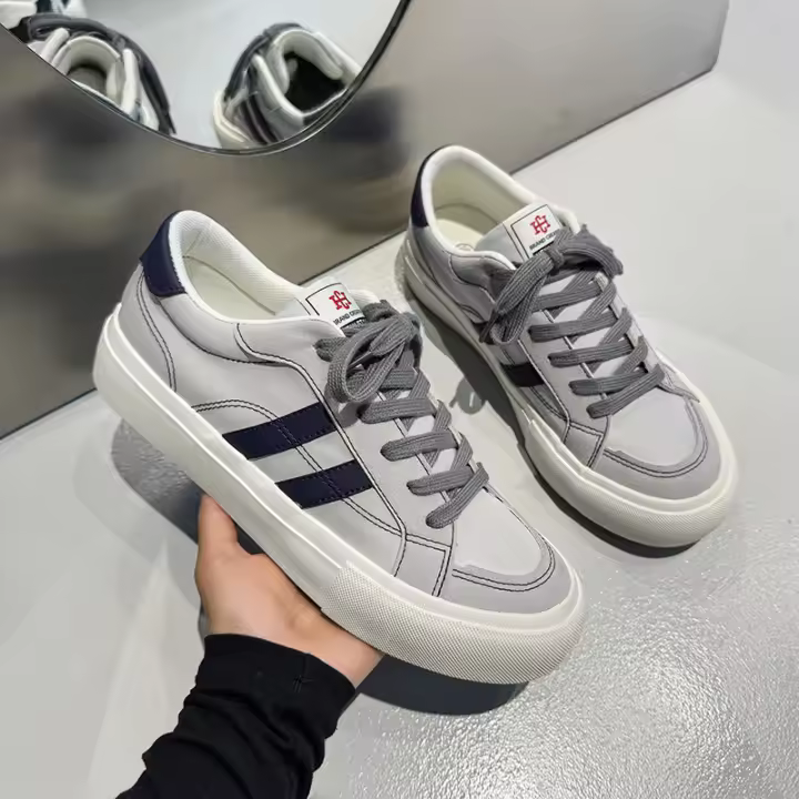 Zapatos casuales de verano para hombre, zapatos bajos a rayas con suela antideslizante. - 1