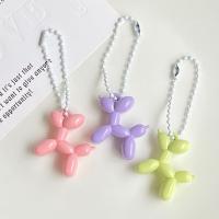 Llavero con forma de cachorro y globos de colores crema con personalidad, cadena de bolas, colgante de perro de dibujos animados, abalorios para bolso, llavero para mujer - details 2