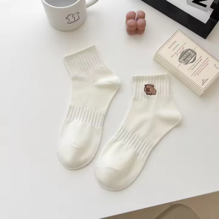 Calcetines de capibara de dibujos animados de moda calcetines de algodón blanco elásticos medias de verano suaves transpirables diarias - 1