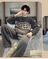 Pijamas de lana Coral de otoño e invierno para hombre, conjunto de piel gruesa y de terciopelo cálido para jóvenes, franela grande, invierno - details 1