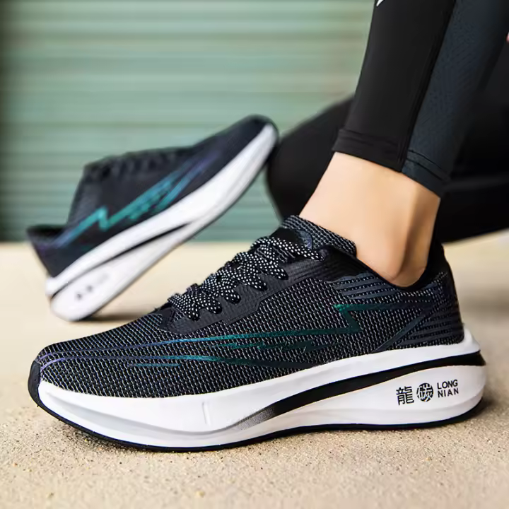 Nuevos zapatos de hombre, zapatos de malla finos transpirables de verano, zapatillas informales desodorantes - 1