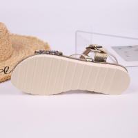Sandalias de mujer de talla grande, nuevas de verano, con lentejuelas, de moda, de una sola tira, con suela gruesa, versátiles y cómodas. - details 8
