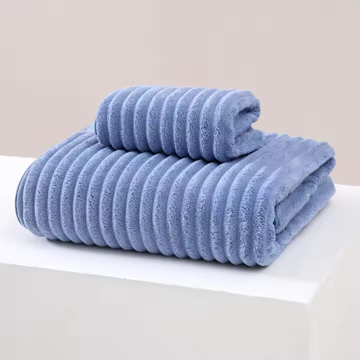 Toalla de baño multiusos con patrón de rayas, forro polar Coral, toalla de playa gruesa absorbente, toalla de piscina suave y agradable para la piel, deportes - 1