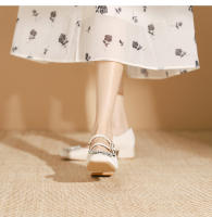 Zapatos de mujer con tacón bajo y hebilla plana - details 12