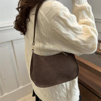 Bolso Hobo pequeño con textura roja para mujer, bandolera de un solo hombro, a la moda - details 13