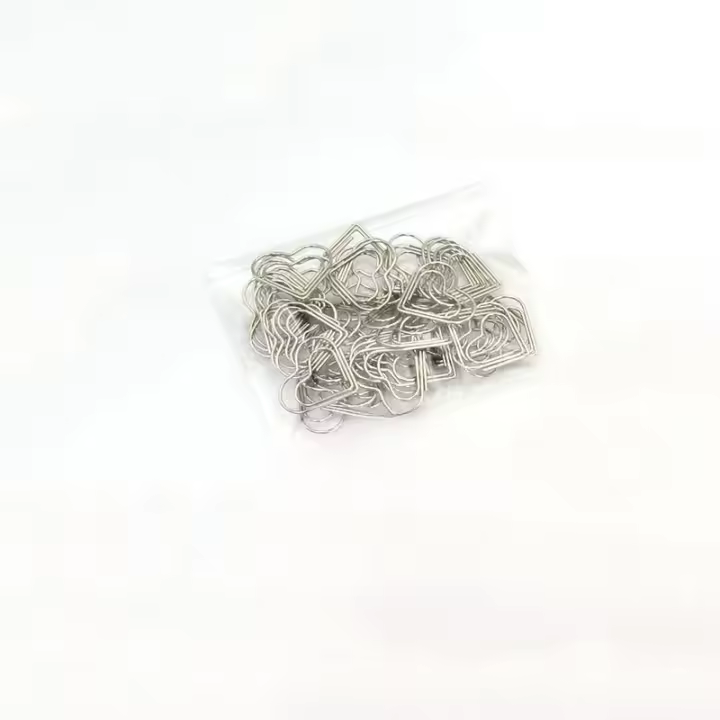 Juego de 50 mini marcapáginas con clips de papel de metal en forma de corazón - 1