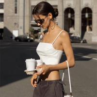 BUNO-Camiseta sin mangas con tirantes finos para mujer, Top corto ajustado con espalda descubierta, ropa de calle para fiesta, verano 2025 - details 6