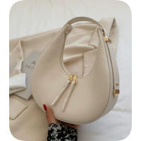 Bolso de Hombro de Cuero PU en Forma de Media Luna para Mujer, Diseño de Moda, Color Sólido, Correa Ajustable - details 1