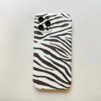 Funda de Teléfono con Patrón de Zebra de Foil Plateado Adecuada para iPhone y Huawei - details 6