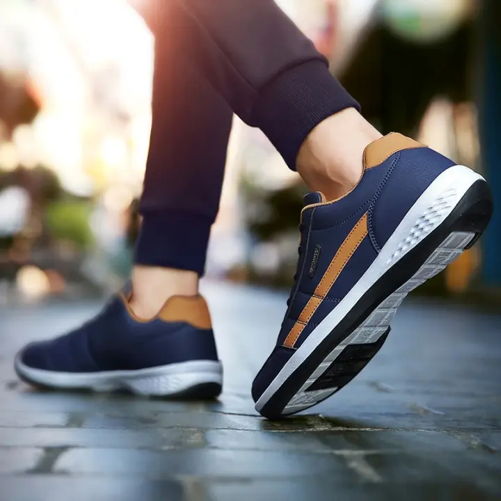 Zapatos de hombre 2025 Tendencia transpirable, moda, combina con todo, zapatos deportivos informales, zapatos planos antideslizantes para exteriores - 1