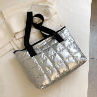 Bolso de mano de algodón con almohadilla espacial para mujer, bolsa de viaje de hombro acolchada, de gran capacidad, impermeable, a la moda, Invierno - details 27