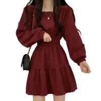 Vestido adelgazante de cintura alta con cuello cuadrado, vestido suelto reductor de edad para mujer, talla pequeña - details 0
