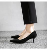 Tacones altos de mujer 2025 nuevo verano negro tacones delgados punta puntiaguda boca ligera gamuza profesional temperamento versátil solo zapatos de mujer - details 6