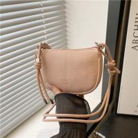 Bolso de hombro exquisito de moda para mujer, bolso cruzado pequeño de cuero PU, Mini bolso de viaje de Color sólido para uso diario - details 19
