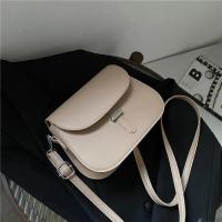 Bolso bandolera de cuero de PU para mujer, cartera pequeña de diseñador, estilo de moda Retro Semicircular - details 18