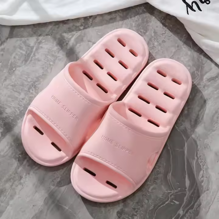Zapatilla de secado rápido para hombre y mujer, zapatillas de baño antideslizantes de suela suave, zapatillas ahuecadas con fugas, zapatilla de casa informal para pareja - 1