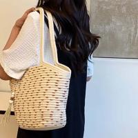 Bolso de mano tejido dulce a la moda, colgante con borlas, bolso de paja transpirable, bolso de playa de verano Beige de poliéster para mujer - details 10