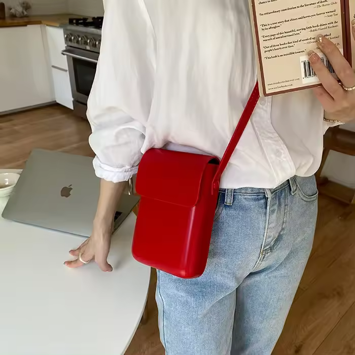 Bolso cruzado magnético de moda para mujeres Diseño vertical elegante Mini bolso de hombro de cuero PU Diseño minimalista para el teléfono - 1