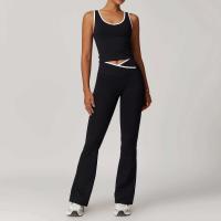 Scrunch - Conjunto de yoga corto para mujer, sujetador relleno en contraste rosa, pantalones cortos cruzados, pantalones deportivos de cintura alta, Fiess Gym Tre, ropa deportiva - details 40
