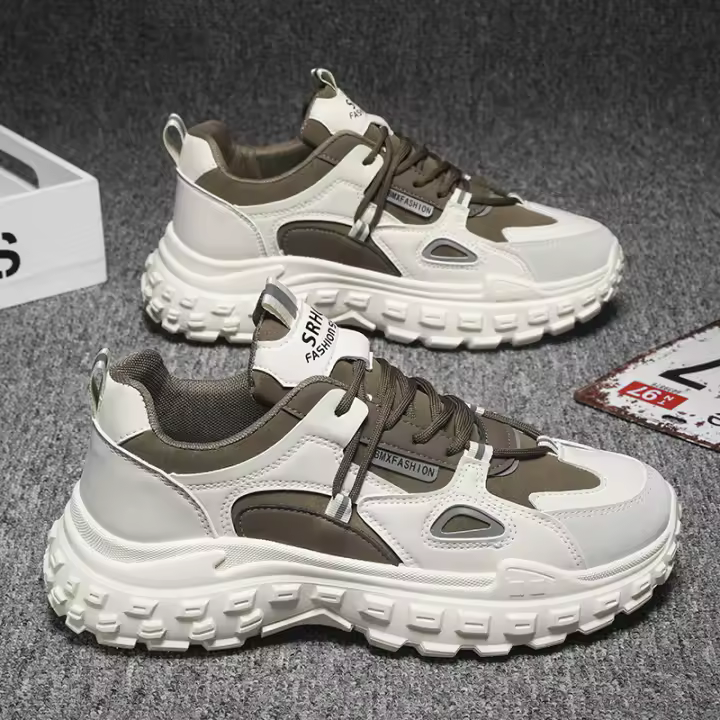 Las celebridades de Internet usan zapatos con neumáticos de suela gruesa, zapatos casuales de moda y zapatillas de deporte versátiles estilo Hong Kong. - 1