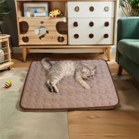 Almohadilla de hielo transpirable para mascotas, resistente a mordeduras, antideslizante, almohadilla de hielo refrescante para perros, disipación rápida del calor, almohadilla suave para dormir para perros y gatos - details 12